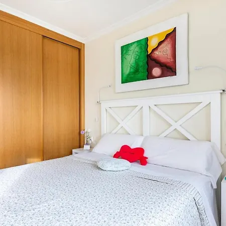 Soleado Y Silencioso - Garaje- A 17 Min Andando Del Centro De * Ποντεβέντρα