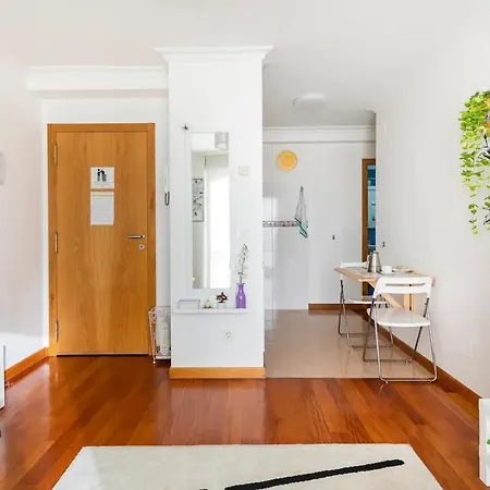 Soleado Y Silencioso - Garaje- A 17 Min Andando Del Centro De Apartman