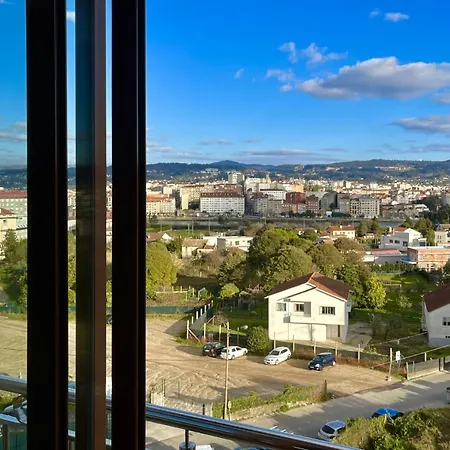 Soleado Y Silencioso - Garaje- A 17 Min Andando Del Centro De *